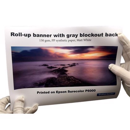 Roll-up banner s nápisem "Blocker"